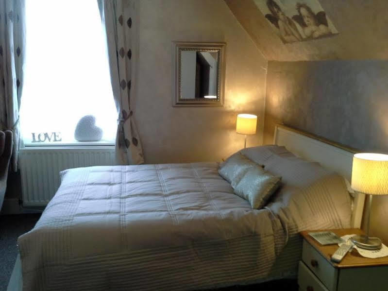 Green Bank Guest House Barrow-in-Furness Exterior foto